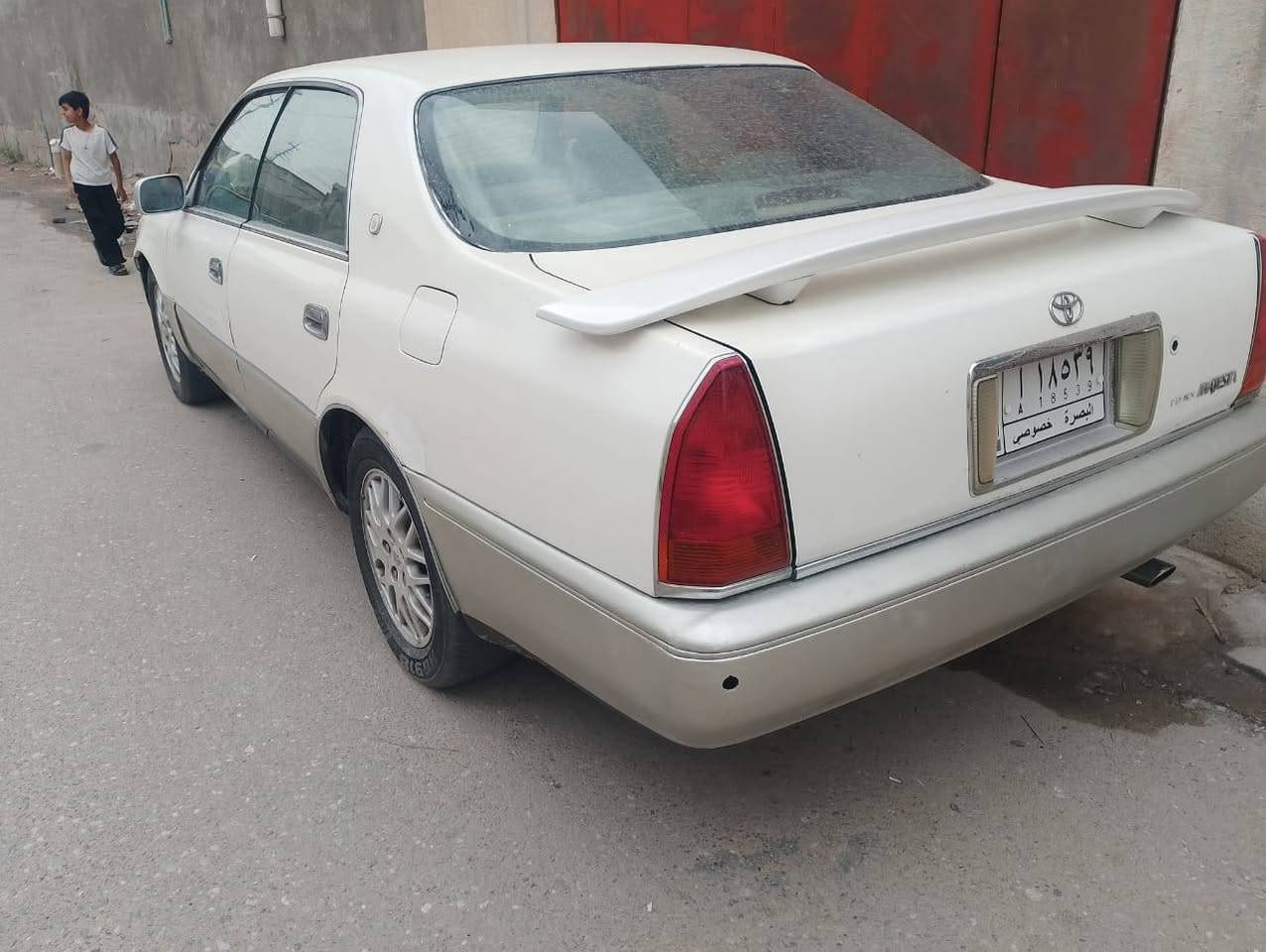 تويوتا ماجستا للبيع موديل 1995
مكفوله من الضربه بيه مكانات صبغ 
محرك كير VVT نضاف
رقم بصره مشروع وطني 
سعره قفل 55
‏‪0770 326 8241‬‏
مكلف بالنشر البصرة, العراق
