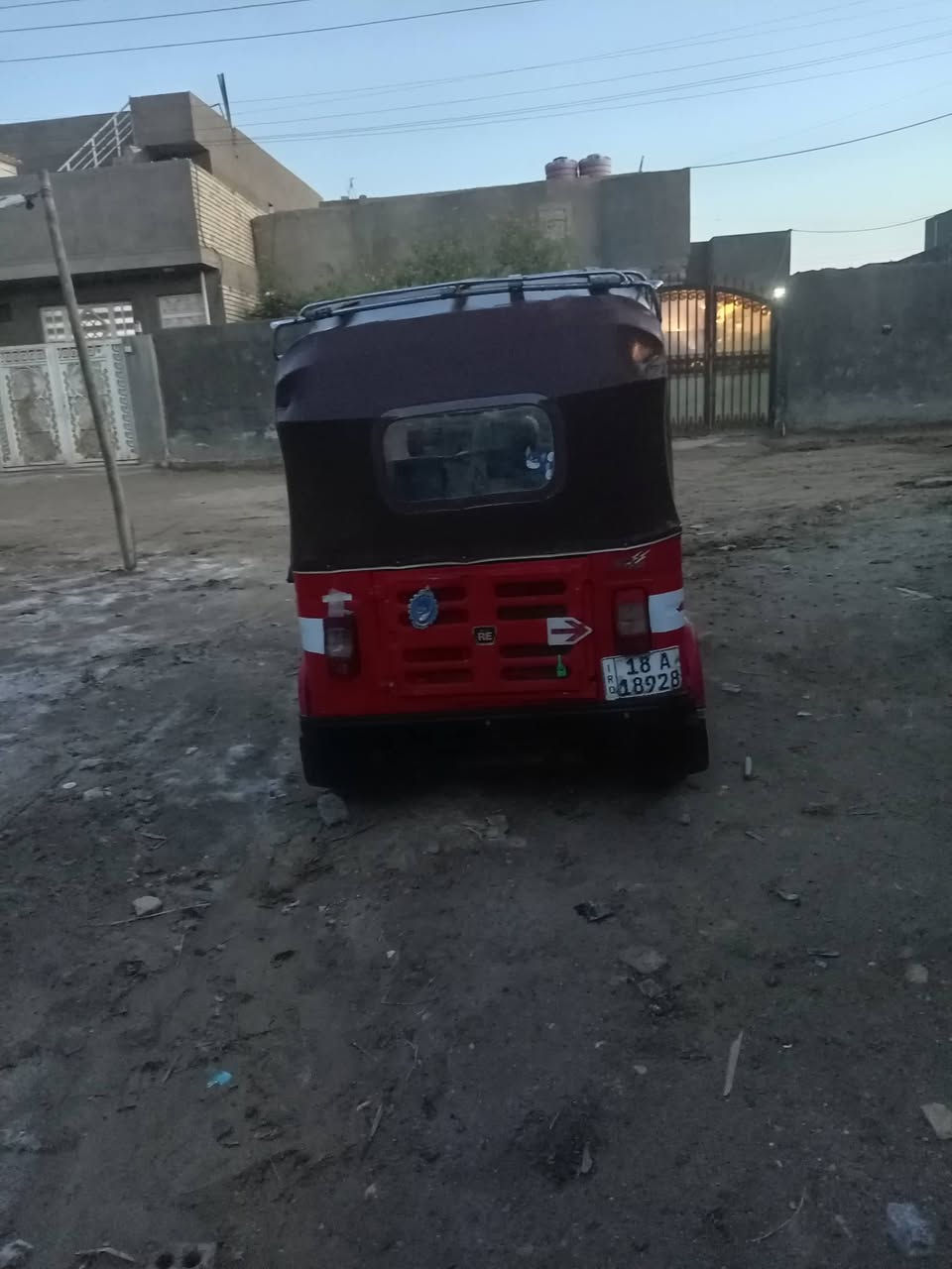 سلام عليكم ورحمة تكتك البيع موديل 2018 تكتك خير من الله  بيهه محرك 22  بيه دخان عود صار 7 ايوم من جفتت يمك صوج دهن والله مادري تكتك خير من الله اكسل كير مكفول مصبوغه جماليه بيهه ضربه  معمره تعميره كامله رقم سنويه  ثاني يوم تحويل سعر ب 5800 بيهه مجال وتساب ***********
