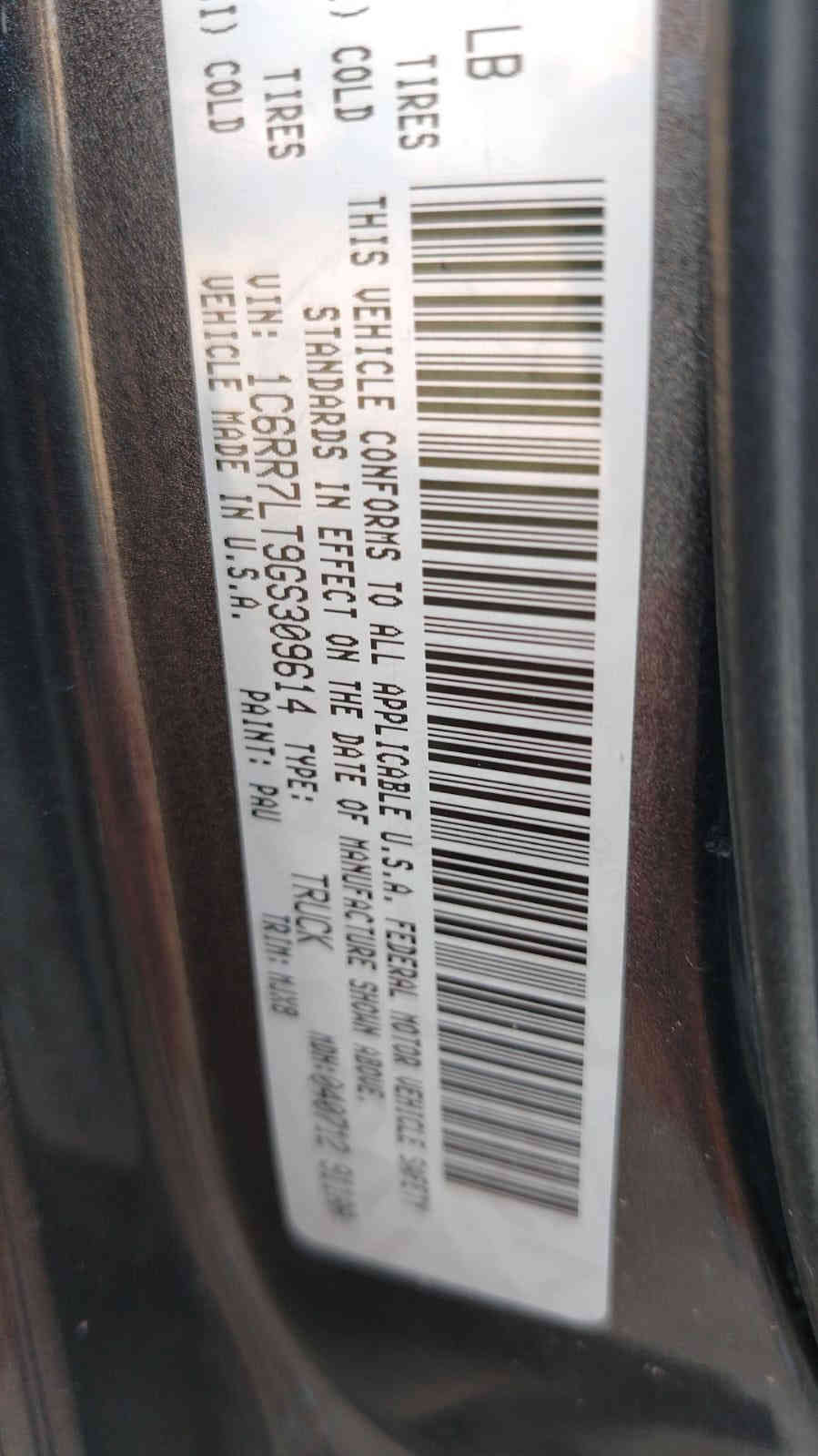 السلام عليكم 
رام 2016 رقم بصرة باب طويل بك هورن حصان منفصل شاشة كبيرة كاميرا السيارة جاهزة
السعر 160 وبيها مجال 
للأتصال ***********
