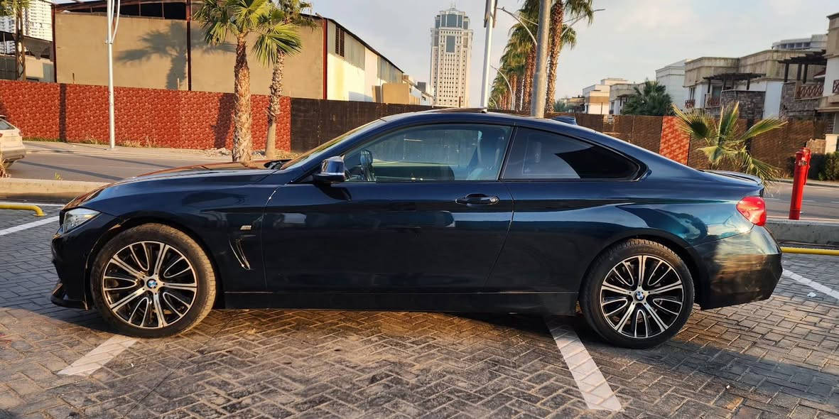 Bmw 2016 428i ful ful 
٣ پارچة بوياغ بئ ژوري و بئ ارباك 
فول فول سماعة هامن كاردون و ٥ كاميرة داتاشو رادار 
M پاكيج بيلادي

سعر ١٦٩ ورقة
*********** أربيل, العراق
