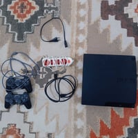 موجود بلي ثري 3 للبيع مع كامل الملحقات يدات ثنين اصليات والعاب بي هواي...