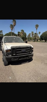 سياره فورد F550 موديل السياره2008 السياره جديده عوزهه بس غسل داخل نضيف...