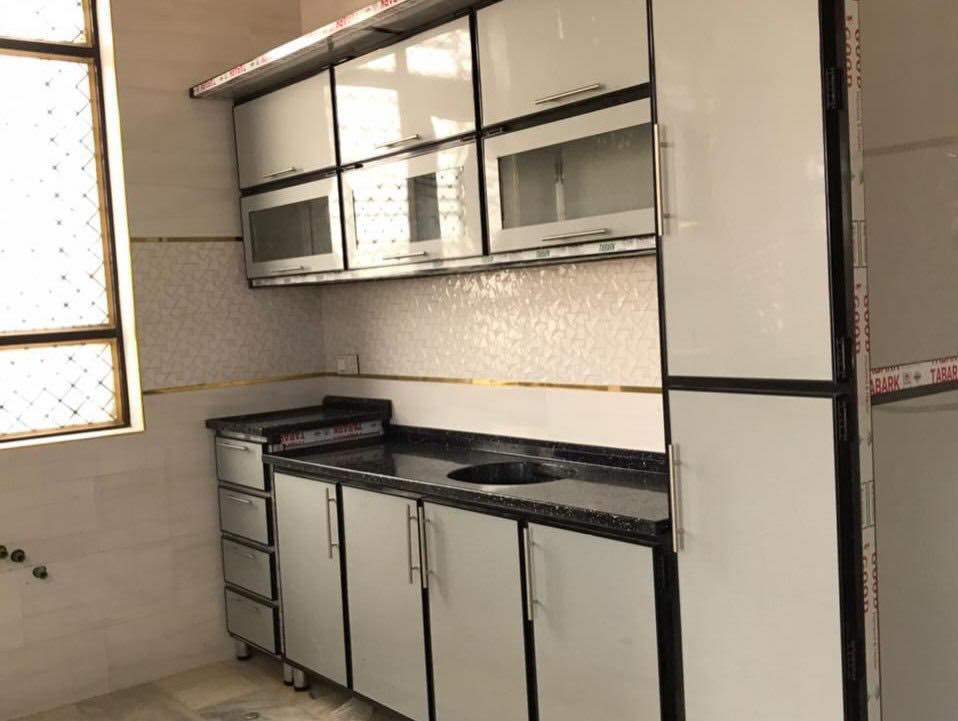 الدقة في التصميم هي بصمتنا في معمل كرار. 🔍

نوفر لك كاونترات تجمع بين الأناقة والعملية. كل عملنا يتم تفصيله بدقة (حسب طلب الزبون)، بدءاً من اختيار درجة اللون وصولاً إلى أصغر التفاصيل الفنية.

لأننا نؤمن أن مطبخك يستحق الأفضل

موقعنا:📍: كربلاء_البوبيات.

‏‎📞 للحجز والاستفسار (واتساب): 

0770 267 9966

.

#فخامة #مطابخ_مودرن #CNC #معمل_كرار #تصميم_داخلي #كاونترات_مطبخ"
