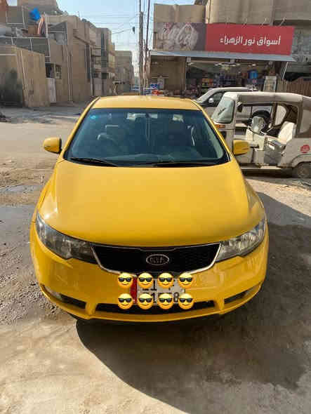 فورتي 2011
سيارة جاهزة 
مابيها اي نقص 
تخم تاير 
صدر 
صبغ جديد 
حادث امريكا 
باب وجاملغ شوية خلف سايق
دوشمة جديدة 
تبريد جديد 
كهربائيات كاملة
السعر 92 بيها مجال 
***********
العنوان الامين
