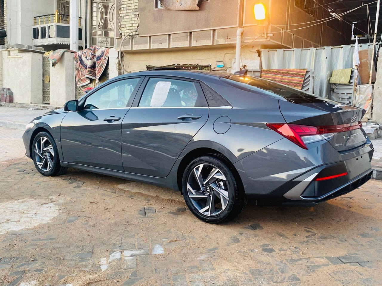 سلام عليكم النترا موديل 2024 موصفات  لمتدد فول واحد عله واحد لون سمنتي
! بصمه 
! فتحه
! شاشه كار بلي
!  5 كامرات
! تشغيل عن بعد
! مقعد كهربائي 
! سستم صوت 
! كامره دواره
!  رادارات امامي خلفيه جانبيه
! لدات نهاري اماميه 
الحادث موضح بلصور فقط بنيد مبدل وجاملغ بارد فقط
ماشيه 5 الف مكينه 2000 دوش  السياره جديده بمعنه الكلمه السعر 153 لاستفسار عله الرقم *********** بغداد
