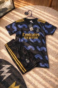 توفر دريسات + اتراكات ولادي خامه روعه😎👌🏻   يلبس من 4 سنوات الى 12 سنه ...