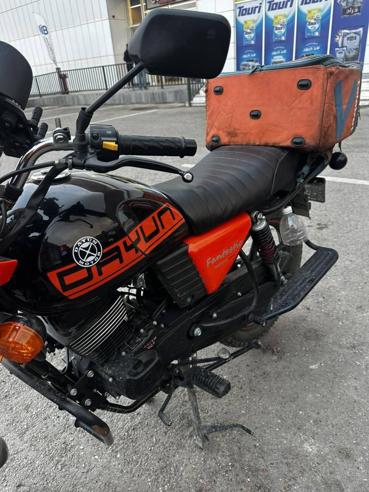 دايوان للبيع ماشية 875 كيلو جديدة زيرو رقمها اربيل تحويل ثاني يوم مكاني بغداد جميلة شارع خير الله سعرها 2.400 وبيها مجال بسيط ***********
