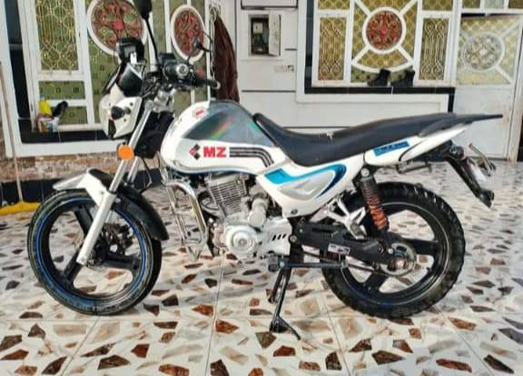 السلام عليكم موطور MZ محرك 200 موديل 20 السعر 750 وبي مجال للاستفسار الاتصال على الرقم ***********
