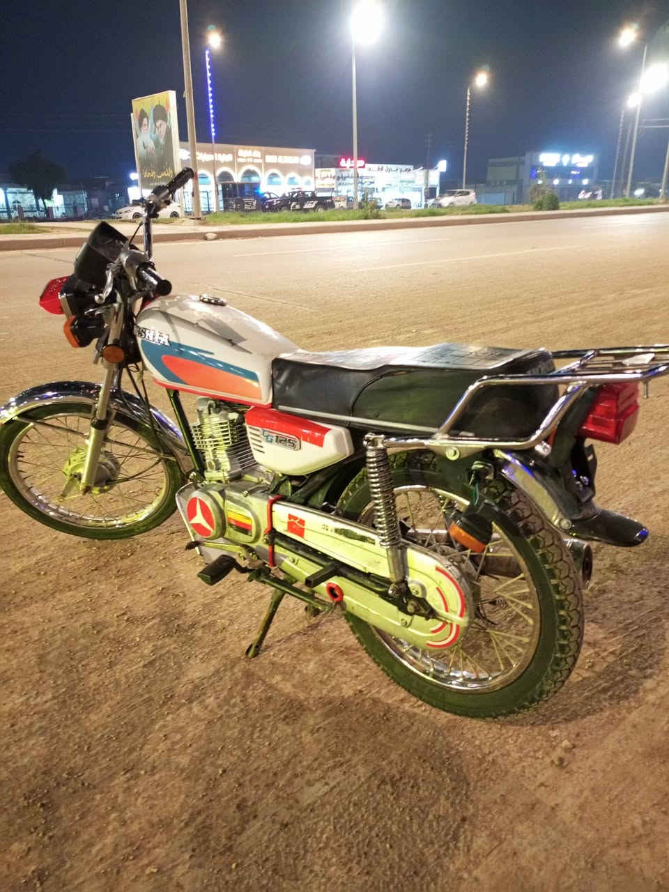 سلام عليكم
دراجه 4كير للبيع 
شاصي 2015 معمر 2022 
اوراق أصولي  سعر خاص 
رقمي  ***********
