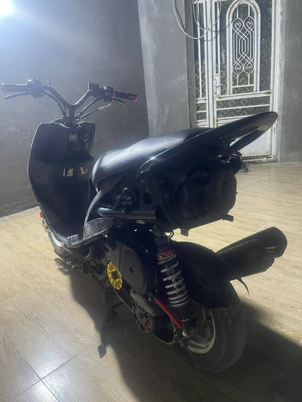 سلام عليكم ماكس عدله للبيع اوراق ومنفيس بلاديه 49 مفتوحه بس ولفات لباقي كفاله كلجات رياضي وبيه نواعم تزويد دراجه نضيفه مال جناي ب 550 وبيه مجال قليل 
مكاني حي الغدير يم فلكه القاضي 
***********
