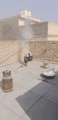 تزفيت صطوح وعمل ماستك شغل درجة أولى خلفة ابو حوراء *********** هاذة شغلي الله شاهد بغداد فقط شتغل
