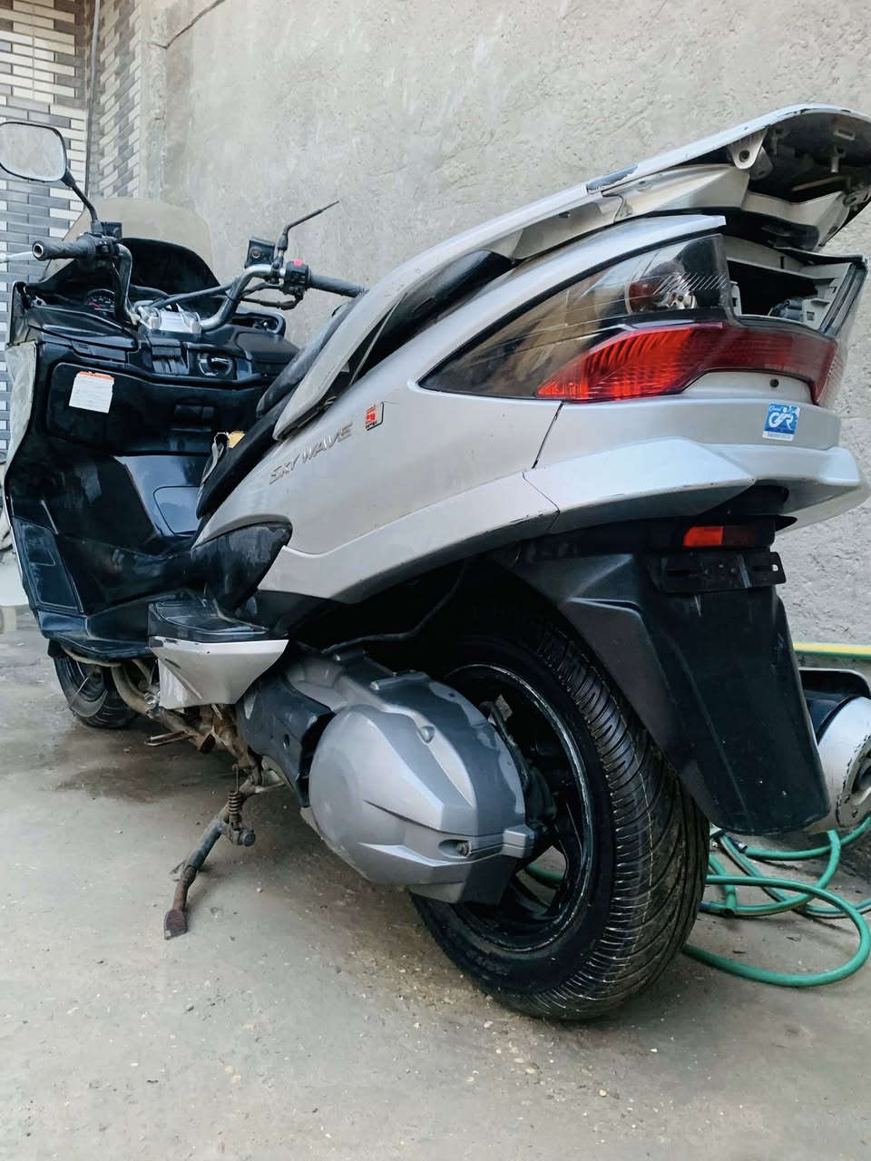 سلام عليكم اخوان دراجه sky wave 400 بصمه  للبيع الدراجه متروكة سنة باتري كاعد وباتري بصمه هم كاعد بيها تبخير بريك خلفي فقط گفراتها كبالكم  راديتر شغال فقط يرادله ربط واير چويتر شغال يرادله تنظيف داخلي  
الدراجه ابيعها الك كوم حديد واكفه !سنه

سعر 300وبيها مجال 
رقم :0777310418
مكاني بغداد الكمالية


**إذا كنت صاحب هذا الإعلان وتريد حذفه لأي سبب، رجاءا أرسل رسالة إلى الدعم الفني**