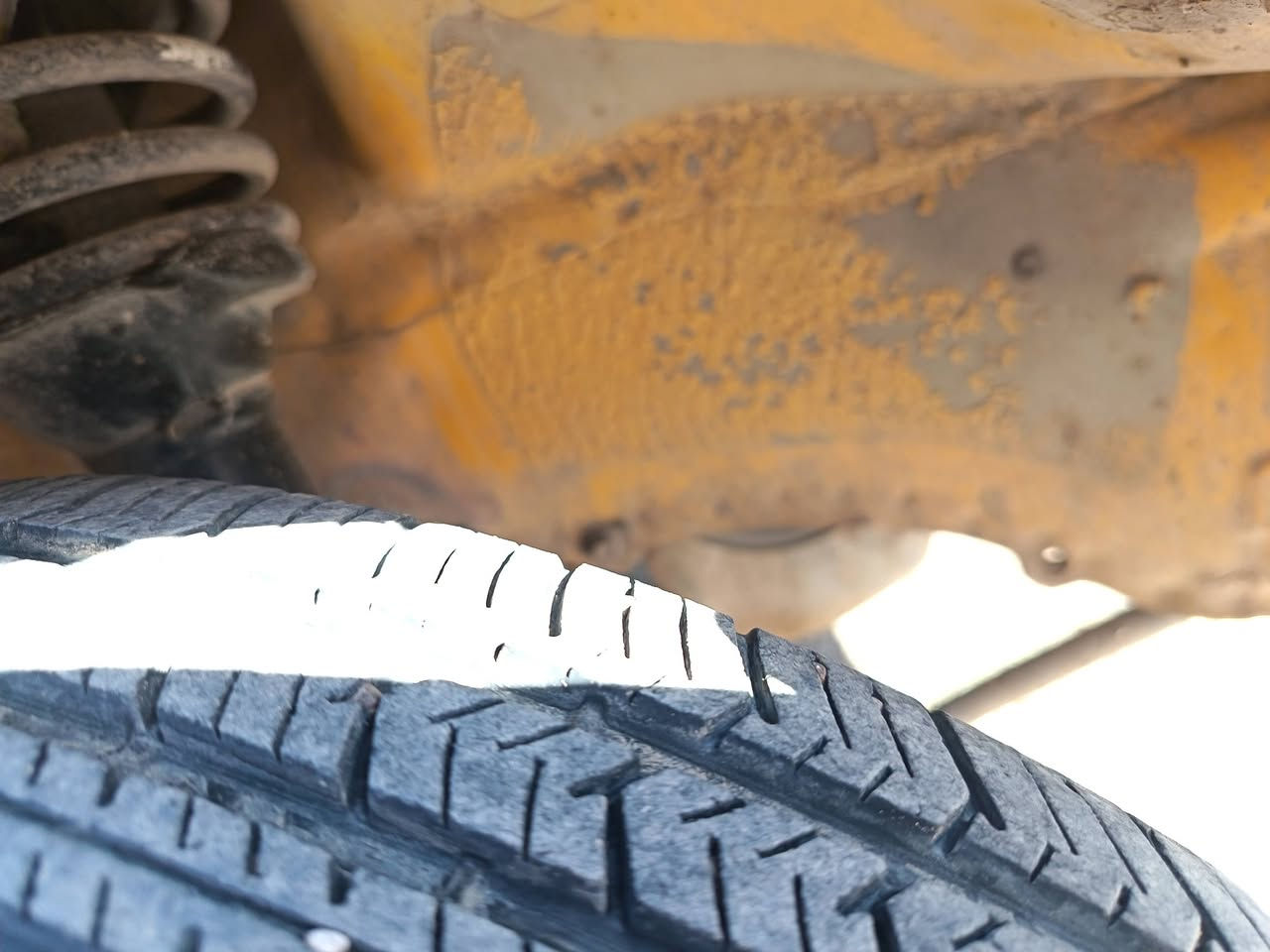 السلام عليكم سايبه موديل ١٢ مكفوله  السعر ٣٣ وبيه مجال العنوان بغداد الغزاليه ***********
