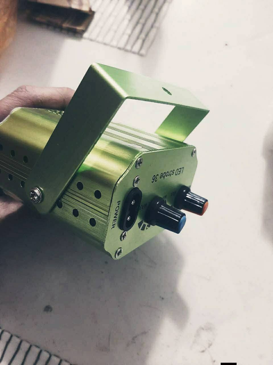 السلام عليكم . هذا الجهاز ليد حساس ع صوت كلش قوي يرهم تعليك محل او بيت . السعر ١٢ ..حلة مركز


**إذا كنت صاحب هذا الإعلان وتريد حذفه لأي سبب، رجاءا أرسل رسالة إلى الدعم الفني**