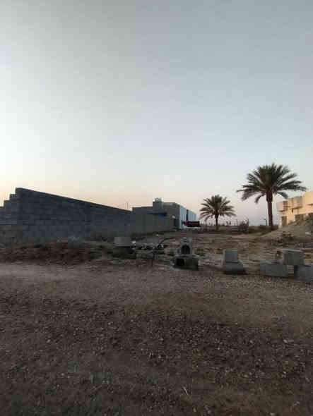 السلام عليكم 
(السعر 70،000،000)قفل
قطعة أرض مساحة 430،سند 25
عن التبليط 100 متر نزلة الفرع، وفرع القطعة جاهز للتبليط خلال مدة معينة، كافة خدمات متوفرة(ماء أسالة، كهرباء وطني و خط ذهبي، مدرسة اباب البيت، اسواق قريبة ومنطقة سكنية)

الموقع/المكاسب_شارع حسين الصافي_قريب على تقاطع الدور

للاستفسار. ***********
