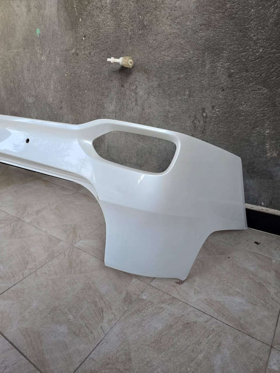 دعاميه سورنتو 2019 وارد خليجي لون ابيض صدفي فيها ضربه كما موضح في الصوره للبيح للتواصل عبر الرقم
***********
