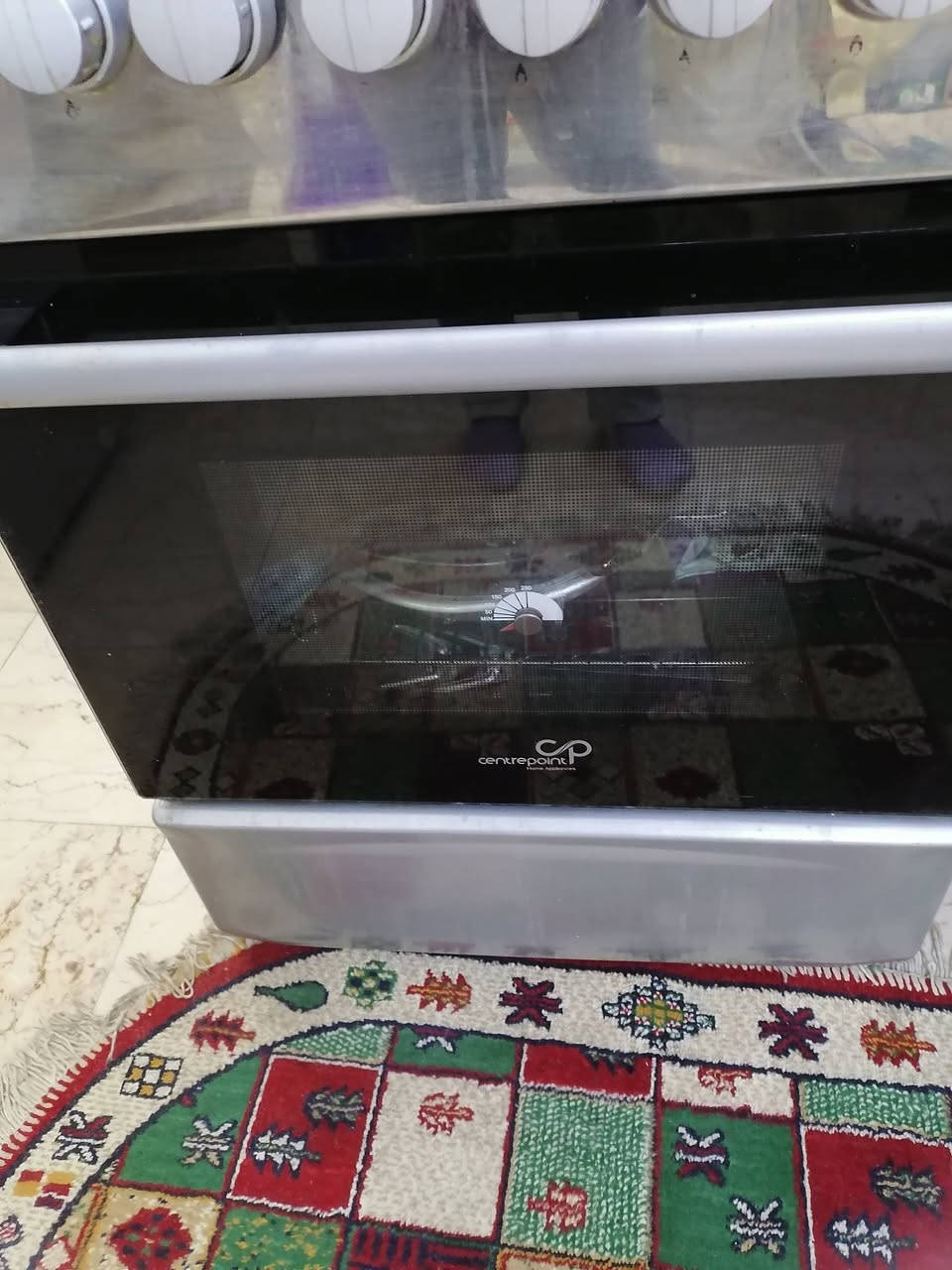 طباخ تركي شغال مع الفرن طابقين شغالات نفس الوقت استعمال قليل أخذته ٢٥٠ اريده ١٧٥ بي مجال بسيط


**إذا كنت صاحب هذا الإعلان وتريد حذفه لأي سبب، رجاءا أرسل رسالة إلى الدعم الفني**