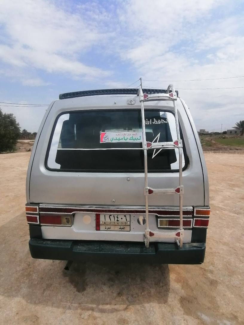 السلام عليكم 
كيه بسته موديل 94 للبيع
كير.. محرك.. اكسن.. نضاف
السعر.. 28 وبيها مجال
رقم الاتصال ***********

***********
