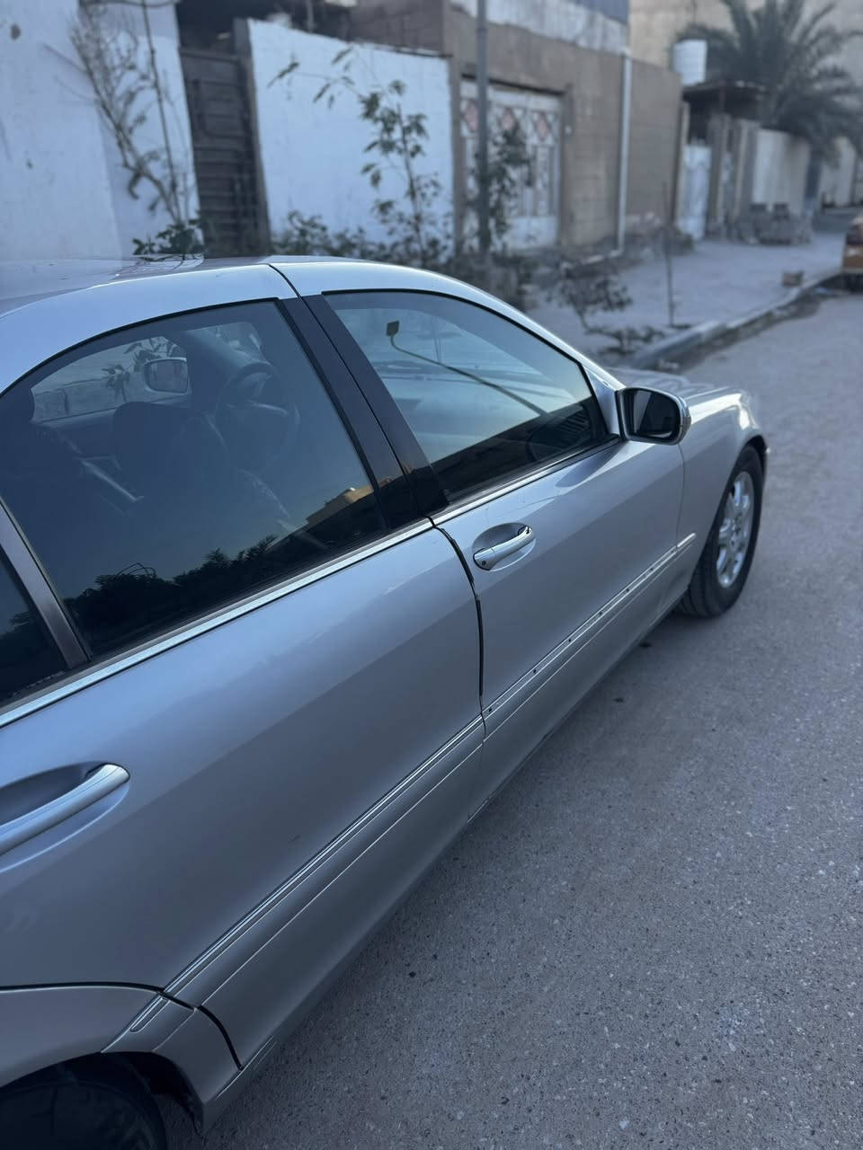 سلام عليكم
‏Mercedes-Benz 
‏S-320
-------------------------------------
 
#رقم الهاتف : ***********

السعر 90 وبيها مجال قليل
------------------------------------
سلام عليكم 
  للبيع والمراوس مرسيدس غواصة موديل 2000اصل حجم 320 رقم بصره اصولي بأسمي  
مواصفات

2_محرك+كير مكفولات ⁦⚔️⁩
4_كروز سرعة🔒 
5_ سلايد رؤف طكتين  ⁦⚔️⁩
6_مراية داخلية+جانبة عاكسة ⁦🔍
8_ ستيرن كهرباء ⁦🖥️⁩
9_ كشنات جلد كهرباء 
11_ كشنات خزن ميموري 3 وضعيات  
14_شاشة اعطال💬
15_داخل جلد اسود
16_لايت زينون💡
17_تحكم استيرن 
19_سيستم ايرباكات عدد 12⚔️⁩ 
20_ويل كب 16 بلادي +تخم تاير جديد⁦⚔️⁩
21_اشاير بالمري 
22_ نظام ABS 
23_حساس مطر💦
25_كشنات هيترات امامي خلفي  🔥 
26_بردة كهرباء
28- تبريد شرط ثلج
