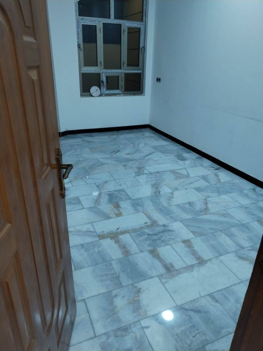 دار سكن المساحه 100 متر  الواجه 6.25 * 16 زراعي طابو 25 في حي دجله شارع 19 كامل العبود استقبال ومطبخ وغرفة نوم وخدمات مع 3  غرف نوم وخدمات في الطابق الثاني  الارضيات  مرمر للاستفسار اكثر الاتصال ***********/***********
