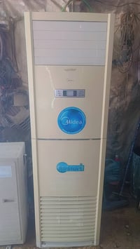 للبيع ميديا 3 طن ما داخل تصليح جاهز للشد  مكانه الكمالية  07715259236