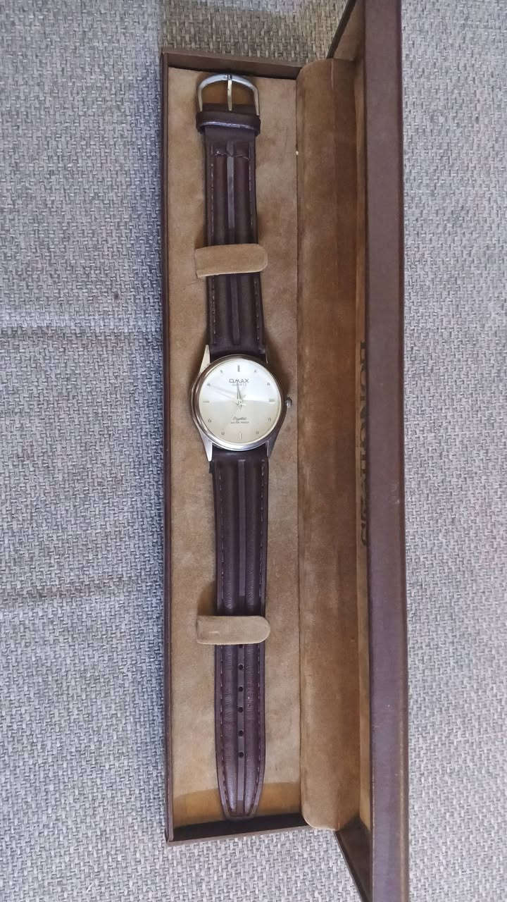 بيع: علبة ساعة لونجين (Longines) سويسرية - إصدار خاص بنوادر الدولة العراقية في الثمانينيات/ فقط العلبه ابيع


**إذا كنت صاحب هذا الإعلان وتريد حذفه لأي سبب، رجاءا أرسل رسالة إلى الدعم الفني**