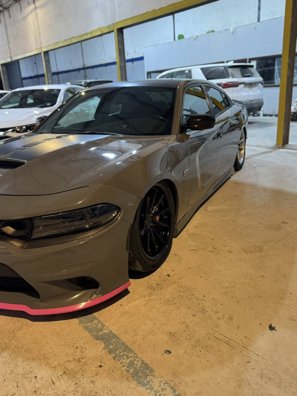 سلام عليكم
دوج جارجر 2019 دايتونا فول عدا الفتحة 

سوبر تراك باك 

مزوده 

جكات 

منضمومه ايثانول 

شوته رياضي 

برمجه 

غرفة دايتونا 

حادثها مدكر فقط 

واجت بيها كلير قطعتين والبند مبدل 

***********

السعر 187
