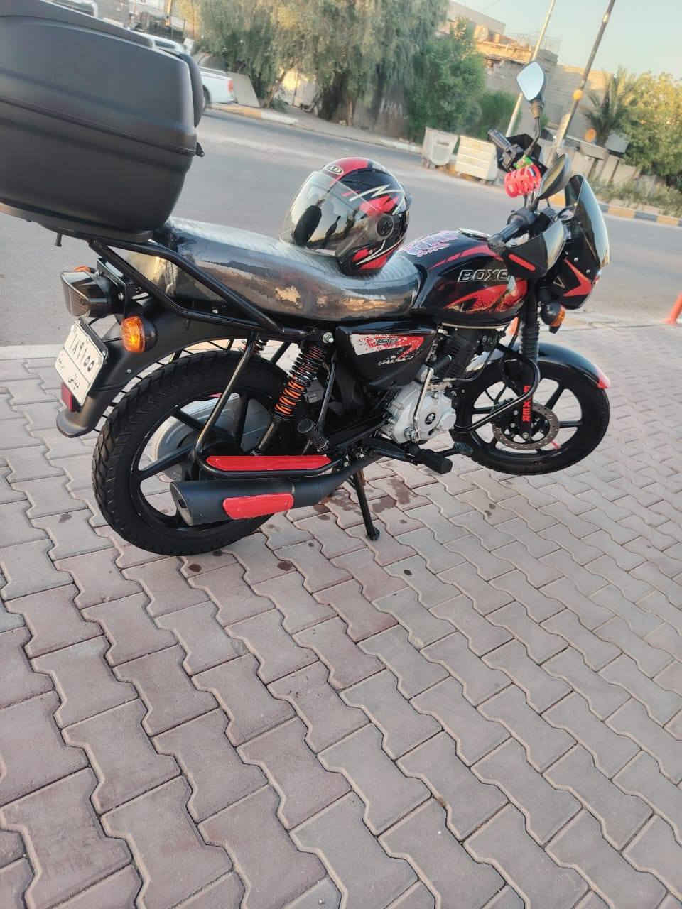 بوكسر للبيع موديل ٢٠٢٣ مرقمه مكفوله من كلشي نضيفه جدآ للاستفسار الاتصال على الرقم *********** او مراسلت الصفحه العنوان بعقوبة المفرق مقابيل الطرق والجسور السعر عل خاص
