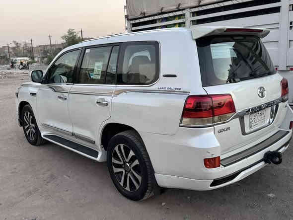 مونيكه 2009 محدث 2020 داخل وخارج سياره حلوه وجاهزه 
مكينه كير صدر كفاله تخم تاير جديد تبريد ثلج 
مكينه سته سلندر سياره بيه صبغ عام مكفوله من الگلبه والكص 
رقم بغداد تحويل مباشر 
*********** 
سعره 245
