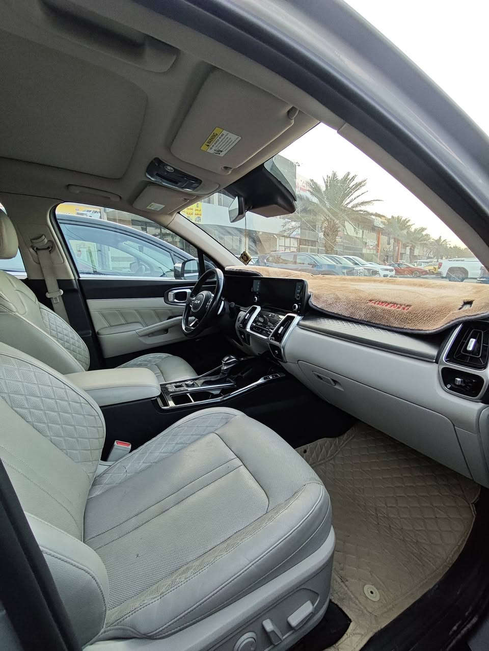 ﷽
كيـا سورنتـو 2022 SX - PRESTIGE 
السياره جديده ونظيفه جدا ومابيها اي شي نقص فول مواصفات مرقم بغداد كامل تحويل ثاني يوم 
لأستسفسار اكثر : ***********
