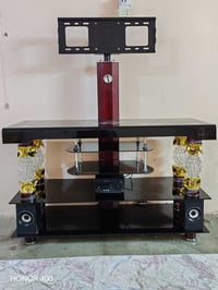 ميز بلازما • يحمل كل الأحجام • شبه جديد