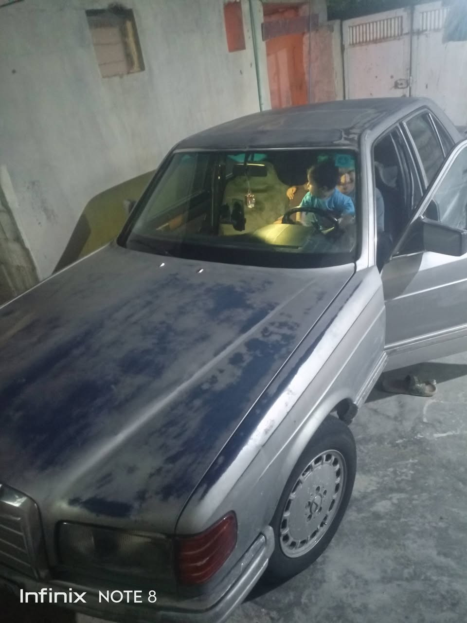 مارسديس للبيع موديل 83 تحويل ثاني يوم مكاني ديالى  تبريد شغال ثلج محرك VVT وكير VVT سعرها 30 وبيها مجال شراي بي خير ويدلل ويحتاجلها ترتيب هذا رقم تصل علية وبيك خير وتدلل ‏‪***********‬‏
