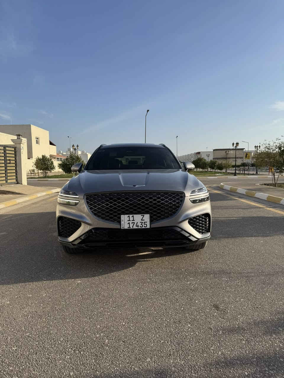 السلام عليكم
Gv70 2023 sport prestige 
اربعه سلندر 2500 توربو 
فول موصفات للاخير 
كامرات 360 
تشغيل عن بعد 
تحكم بسياره عن طريق البصمه 
كشنات جلد ومخمل ومساج وكهرباء
عينه دجتل 
تبريد خلفي وبردات خلفيه
وارد امريكي حادث جانبي ( صور الحادث مرفقه ) 

ماشيه 15 الف ميل
مكان السياره محافظة الديوانيه

للتواصل : ***********
