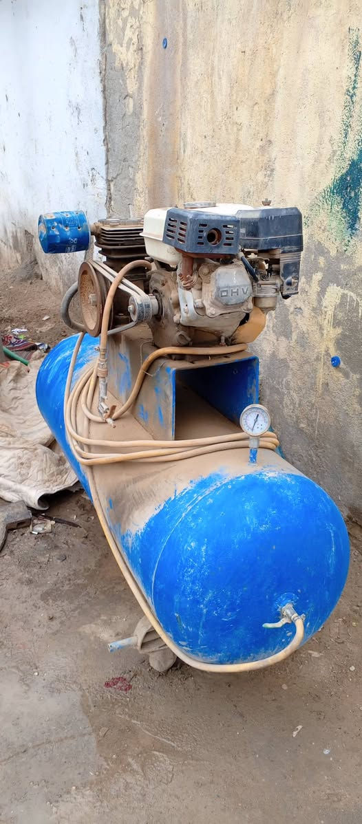 تاروسه حجم بطل 300 مكان كوت حي الحكيم سعر300وبيه مجال رقم***********
