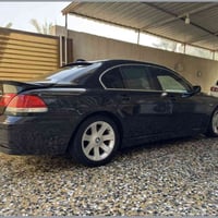 بي ام دبليو 750i • جنط ١٨ • تايرات نص عمر