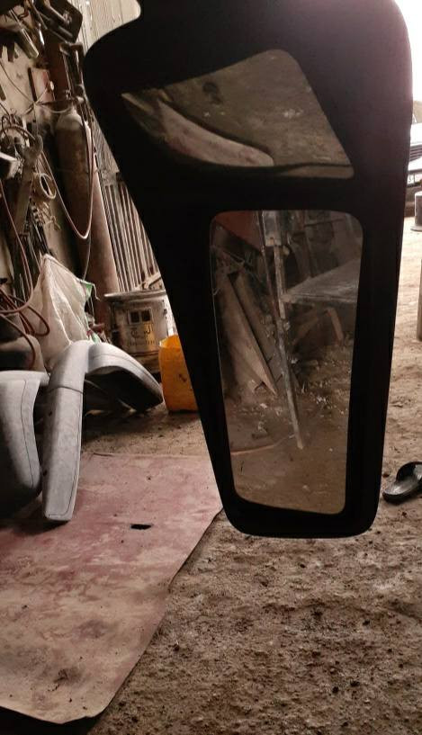 مرايا ترفيكو موديل 2001 صناعة محلية 
​بـ ورشة ابو احمد لبيع المرايا البولمن الجديدة وتصليحه ، عم نقدملك مرايا مشغولة بقوالب خاصة، بتجمع بين المتانة والشكل.

​صناعة محلية: شغل مكلّف ومتين، مصبوبة لتتحمل السفر.

​مكفولة من الاهتزاز: أهم شي عنا ثبات المرايا ع الطريق.

​نظافة وكالة: جودة عالية وقالب ميزان مية مية.

​📍 العنوان: حلب - الراموسة - شارع الحرية.
📞 للتواصل والاستفسار  [00963944556341]
🚚 متوفر شحن ضمن سوريا وخارج سوريا


**إذا كنت صاحب هذا الإعلان وتريد حذفه لأي سبب، رجاءا أرسل رسالة إلى الدعم الفني**