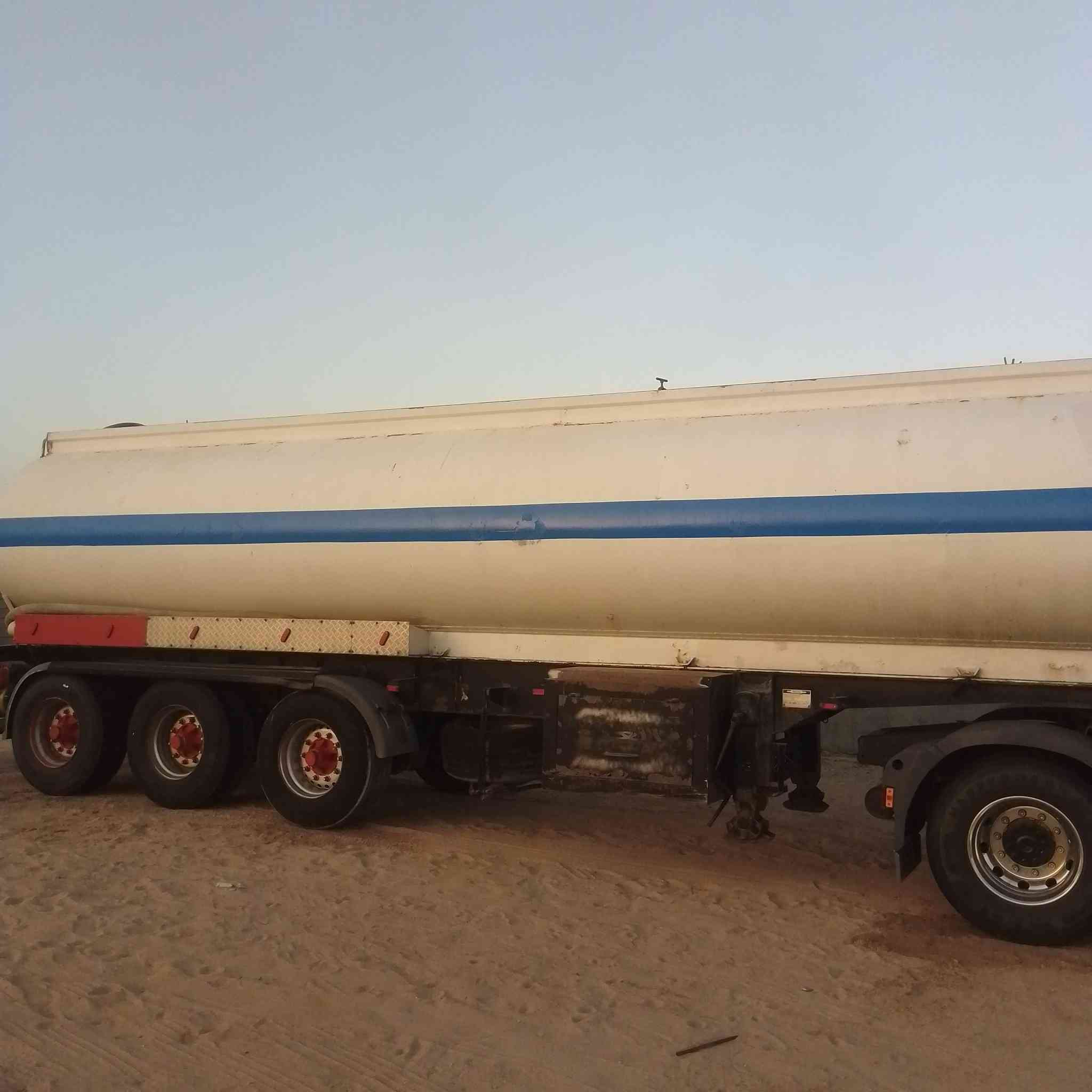 السلام عليكم تانكي تركي للبيع مكان بصره سعر 90.  785 318 9716


**إذا كنت صاحب هذا الإعلان وتريد حذفه لأي سبب، رجاءا أرسل رسالة إلى الدعم الفني**