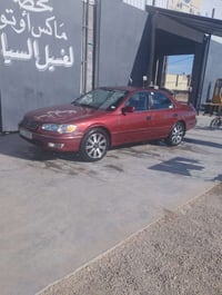 كامري ٢٠٠٠ • ٤ سلندر • رقم بغداد