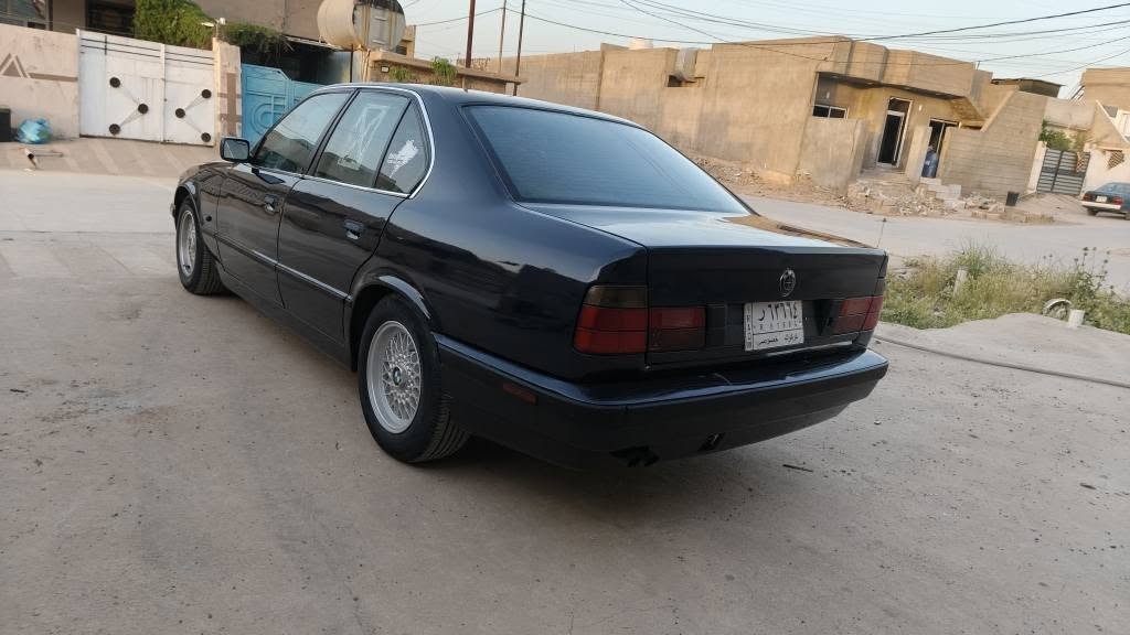 بي ام موديل 1991
بلادي525
گير عادي 
سلايت 
4جام كهربائي
سنويه جديد ل2028مشروع وطني
بطاقة بانزين
دواخل كريمي 
كشنات جلد
ويل حصير
السعر 55وبي مجال
اتصال او واتساب
*********** كركوك, العراق
