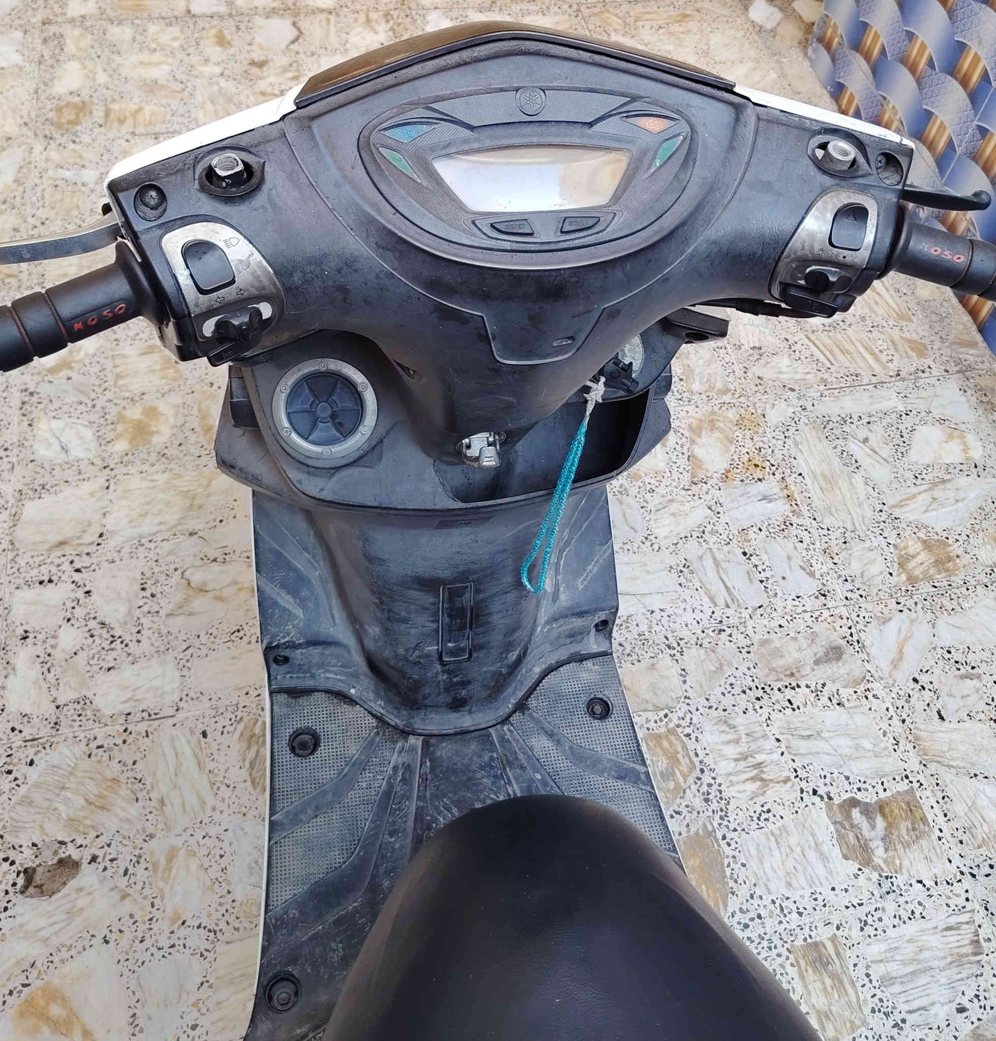 سلام عليكم جيتي آر للبيع كفاله عامه العنوان بغداد مدينه الصدر السعر مليون و بيهه مجال حك الجيه رقم الهاتف ***********
