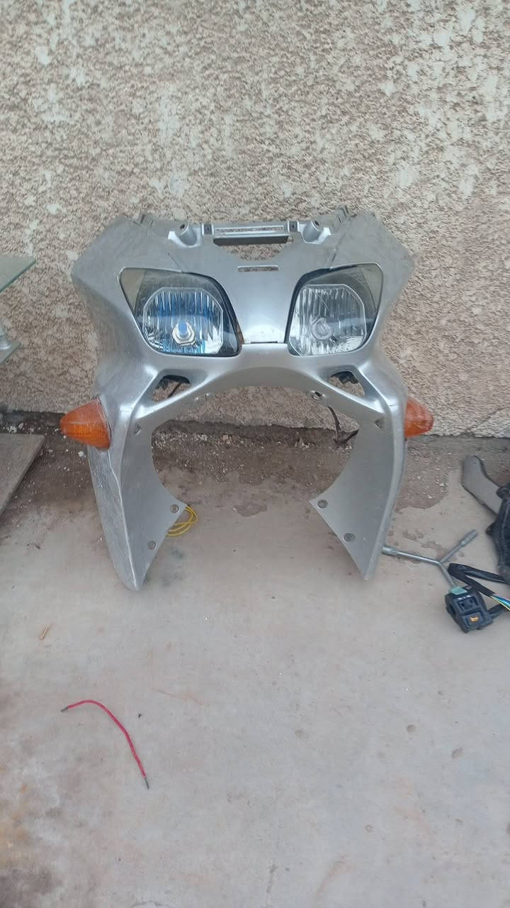 السلام عليكم ورحمة الله وبركاته مرة خصة الأدمن دراجة نارية فورزا 06 كاملة شغالة كفراتهه كاملة نقص الترايش الجوه مكاني بغداد جسر ديالى الجديد الاستفسار على هذا الرقم *********** او المراسلة عبر الخاص
