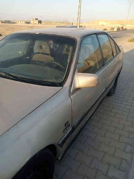 السلام عليكم
اوميكا صالون 

موديل ١٩٩٢

محرك وكير خير من الله 

وتايرات وصدر  خير من الله 

تحويل مباشر

السعر ٢٣ بيها مجال
رقم هاتف ***********
