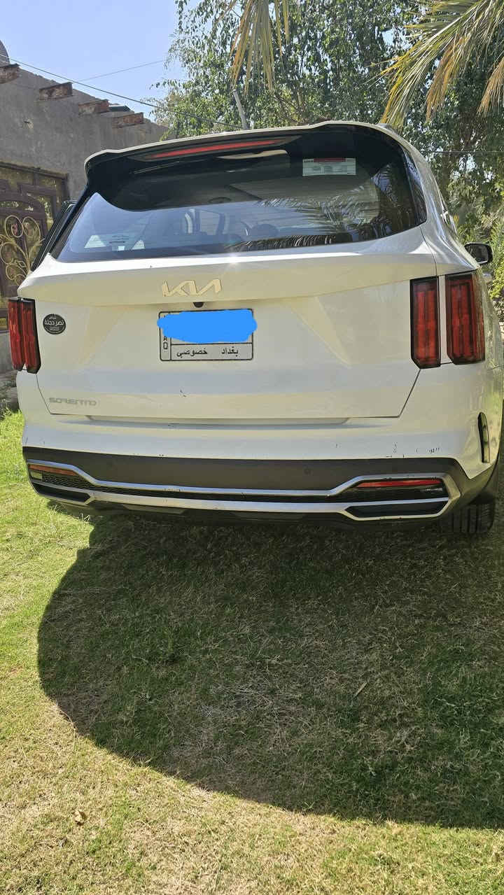 سورنتو 2023 خليجي 6 سلندر رقم بغداد بسمي للبيع السعر 290 وبيه مجال 
***********
