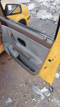 سياره سمند ناطق للبيع موديل 2011مسجله 2010 بأسمي الهيئه مصفره غرامات مصفره  السنويه لل 29 السياره مابيها نواقص تبريد شغال المكينه ما بيها تبخير لسعر 37 وبيها مجال  السياره استخدام شخصي ...... مكاني بغداد  ***********
