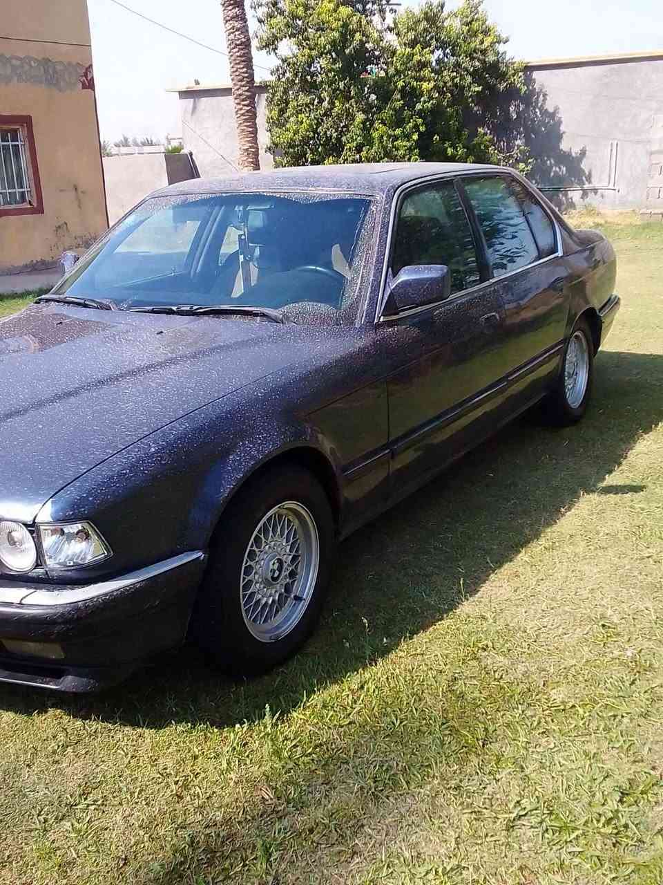 اسلام عليكم ورحمت الله بيم حجم 735 رقم بغداد نكليزي بسمي محرك 35 مفتوح كير تخم تاير كهربايات كلها تمام مصبوغه عام  مكفوله من كص اوضربه سياره مابيها نقص لبيع او مراوس السعر35 رقم*********** بي واتساب
