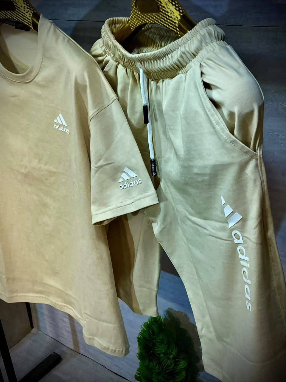 ياجبار 
طقم شورط أديداس 
طبعا كوما 
قالب اوفر سايز 
M.L.XL.2X
للتواصل وطلب جملة فقط واتس اب 
963930528879+


**إذا كنت صاحب هذا الإعلان وتريد حذفه لأي سبب، رجاءا أرسل رسالة إلى الدعم الفني**