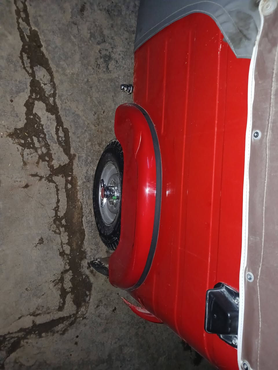 السلام عليكم تك تك للبيع موديل2020
رقم وسنويه كربلاء لوحات انكليزي 
تحويل بغداد مشروع وطني  
التك تك مكفول كامل بس  ورة البكلايت اكو شويه صبغ حتى الدوس بلديات مامعمرات  السعر 7ملايين 
المكان بغداد السياحي  
رقم الهاتف ***********
