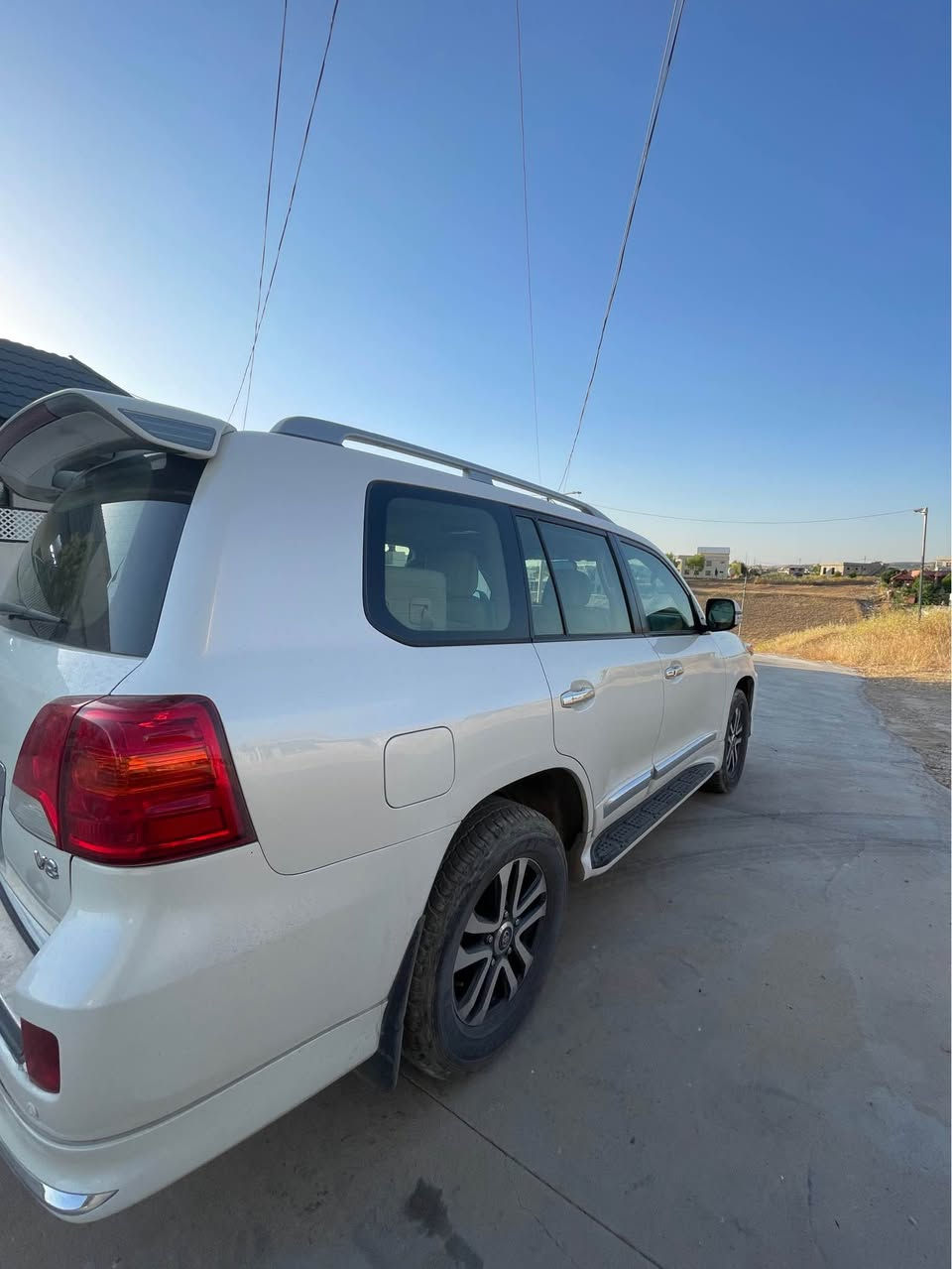 وەنەوشە V8-GXR-2013کلین تایتل سەیارەکە تابلێی خاوێن ماوتەوە فول مواسفاتە ***********-***********شوێن هەولێر أربيل, العراق
