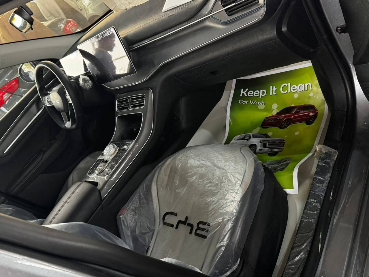 BYD 0.5 Destroyer  2025. اللون رمادي المميز
📜 اليكم المواصفات 

 

🚘 خليجي 

🚘 زيرو

🚘 موديل 2025

🚘 حساسات خلفيه

🚘 حجم المحرك 1.5

🚘 شاشه اصليه + دواره

🚘 كامره خلفيه

🚘 هند بريك كهرباء

🚘 دشبول شاشه ديجيتال

🚘 اوتو هولد

🚘 مفتاح التشغيل بصمه 

🚘 تشغيل عن بعد

🚘 تحكمات مقود

🚘 اوامر صوتيه

🚘 منفذ طاقه

🚘 منافذ شحن 

🚘 مقود جلد حياكه 

🚘 دخول ذكي

🚘 3 وضعيات قيادة

🚘 اشاير بل مري

🚘 تتسع المقصورة ل 5 ركاب

🚘 المقاعد جلد رياضي

🚘 اريل نفكيتر

🚘 اناره داخليه LED

🚘 لد امامي LED

🚘 بك لايت LED

🚘 قطعتين تبريد

🚘 مثبت سرعة

🚘 حجم الاطار 16

🚘 مانع تزحلق

🚘 شاحنه خلفية  

🚘 كير ماوس 

البطاريه ليثيوم  الاقوى والاطول عمرا في عالم الهايبرد

***********
