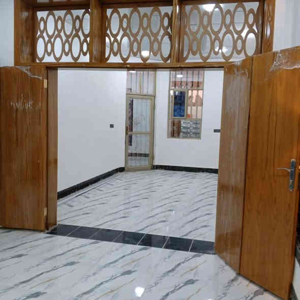 ((((مكتب اليرموك))))
للعقار *********** وتساب
✅ مشمول بقرار التطويب
بيت مساحه 100 متر 
بسعر /35/ مليون مع المجال
موقع /نجف 🏡شارع الحولي 

البناء 🏡 
غرفه /صاله/مطبخ / ستقبال/ صحيات/
بناء مرتب/ اساس + سقف كونكريت + طابوك

ألخدمات 🏡 #بعد_عن_سوق_100م
ماء/كهرباء/مدارس/سوق/تبليط/لحد الباب
والاستفسار أو تصال ***********
